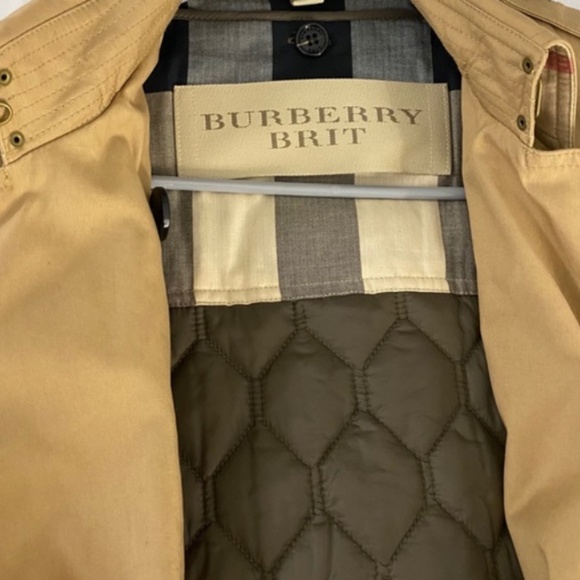 Burberry 'Reymoore' Trench Coat with Detachable Hood & Liner - Picture 7 of 10